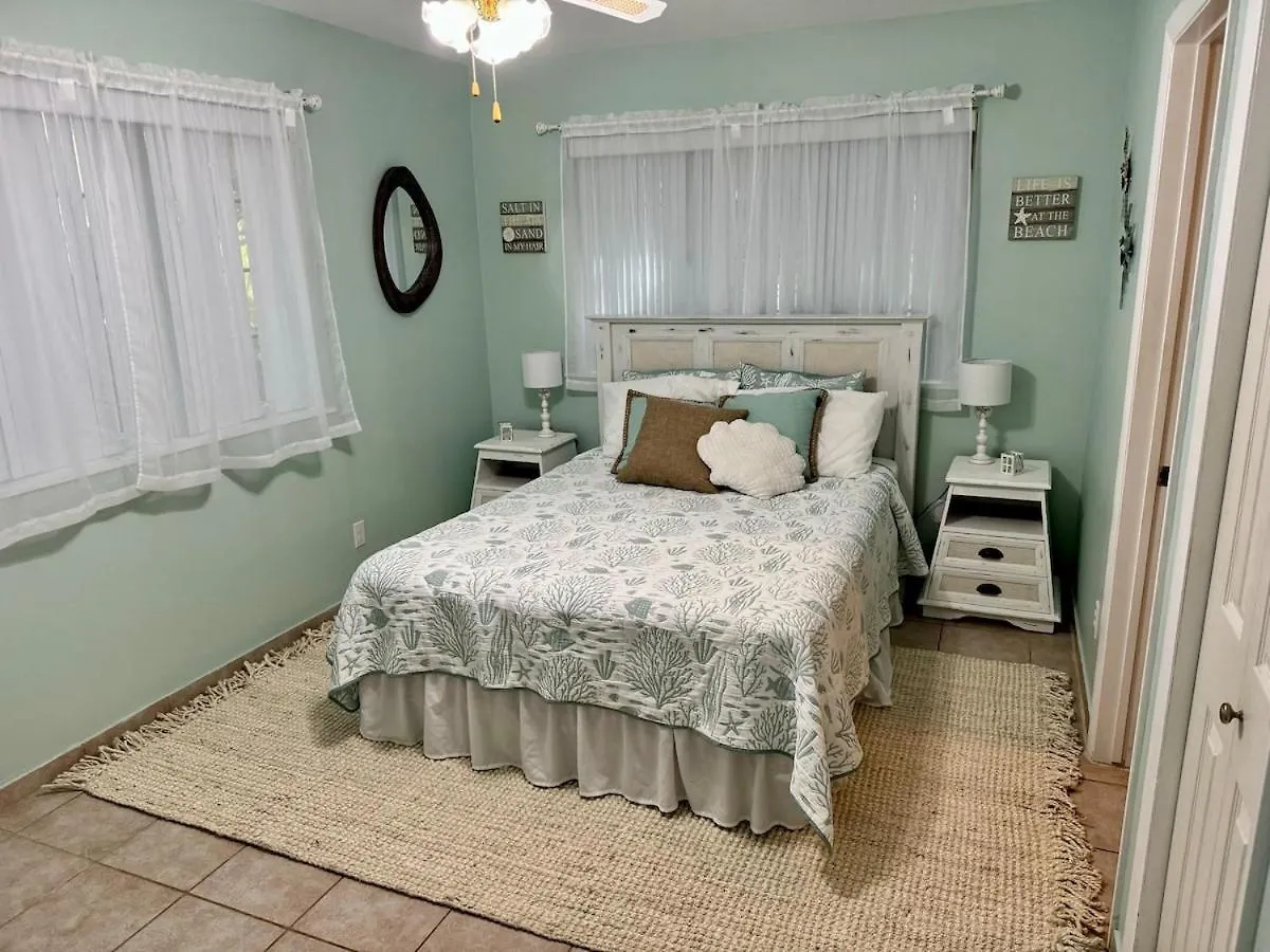 Waters Edge At The Cays Villa Hermitage Bahamas
